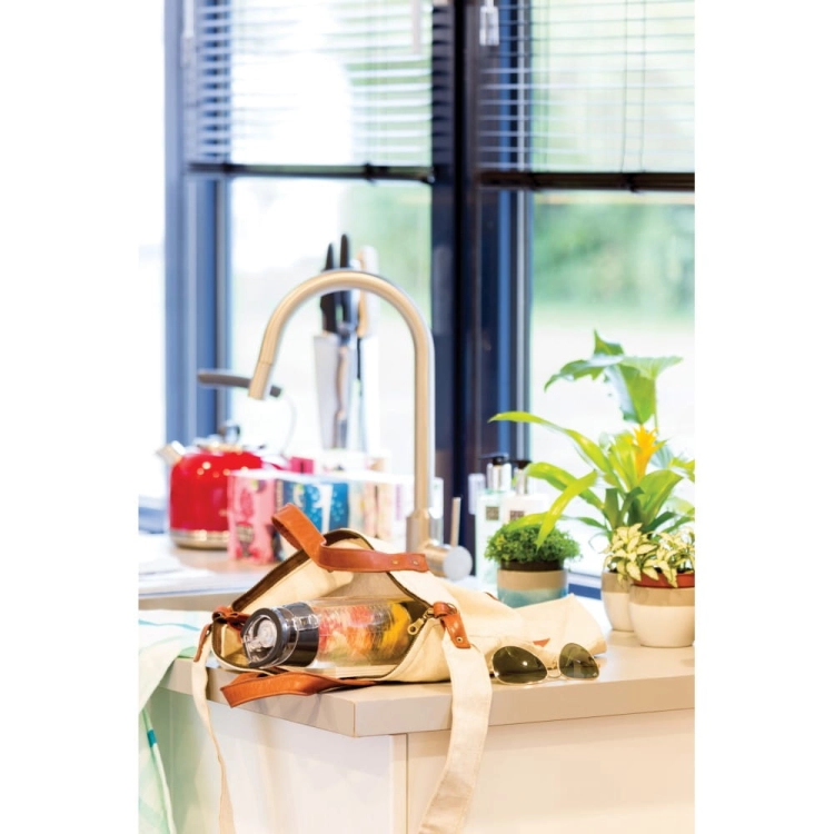 6efdeb90519dfe98b1fbc90070ab72d8