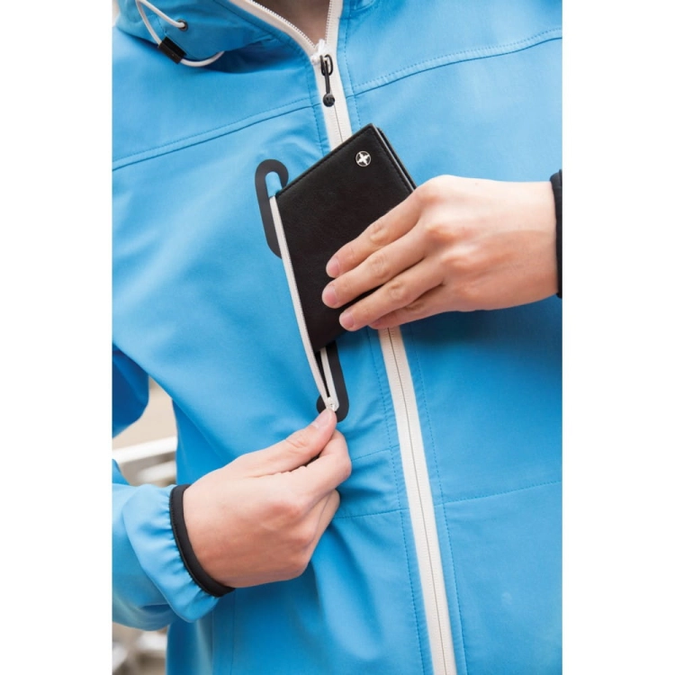 9feee07936b9d4b6e529349039f04509