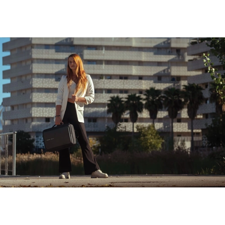 18d9c5493fd5e1b6407a7e268d23c64b