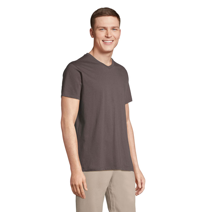 s04765-dg-side