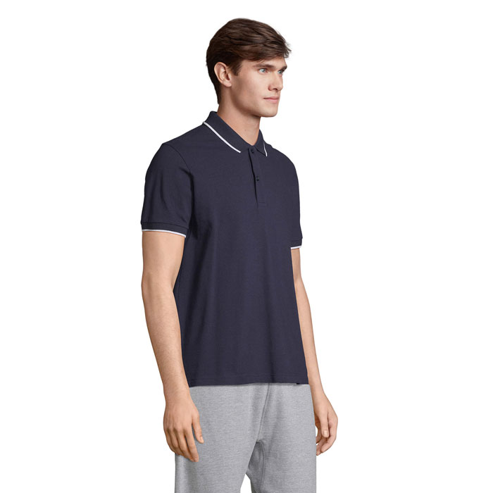 s04769-fw-side