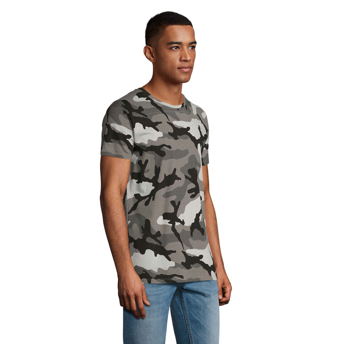 s01188-gq-side