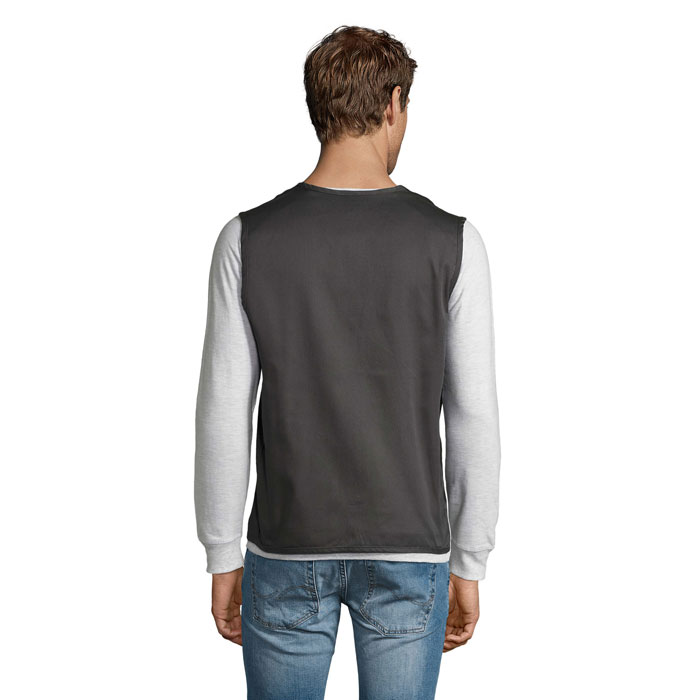 s02110-cr-back