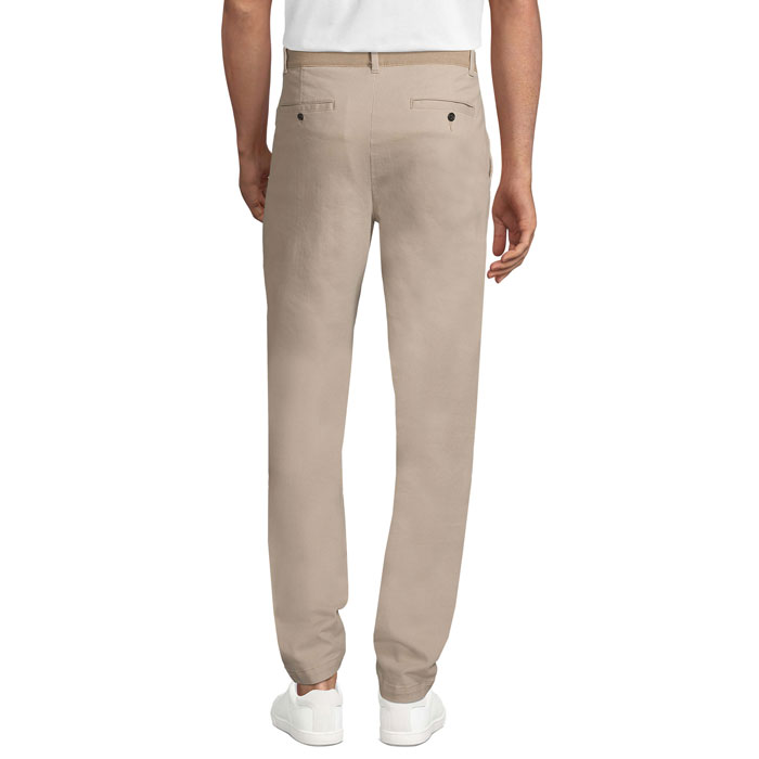 n03178-be-side